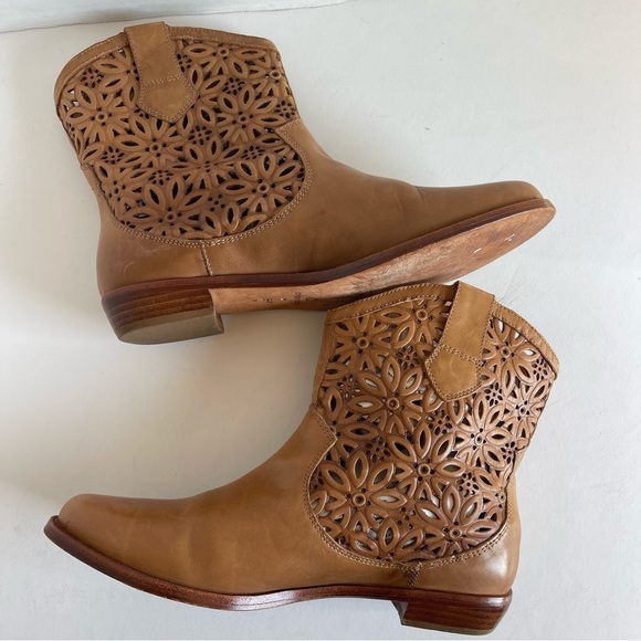 Corso Como Spiro boot in a whiskey burnish laser-cut style Women size 9 - Picture 7 of 13